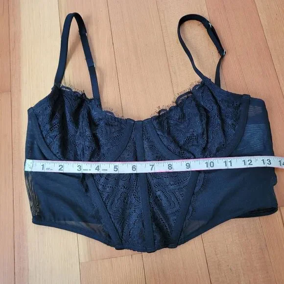 Gilly Hicks medium black lace corset bustier top gothic‎ coquette lingerie - Picture 5 of 8